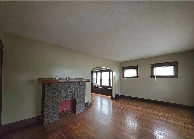9611 Larnder Ave — Photo 21