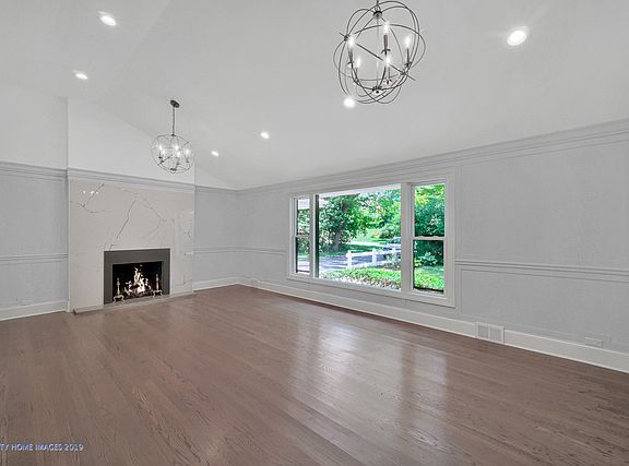 3rd image of 1254 Crofton Ave N