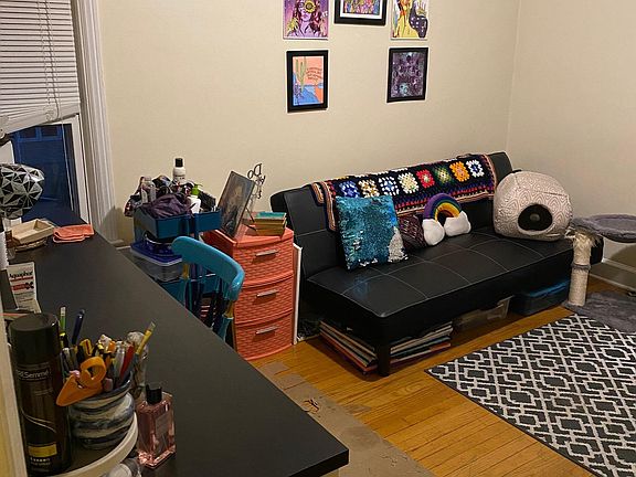 5th image of 1647 W Hazelhurst St #2