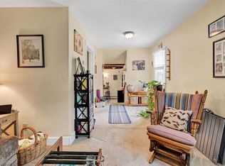 135 County Farm Cross Rd, Dover, NH 03820