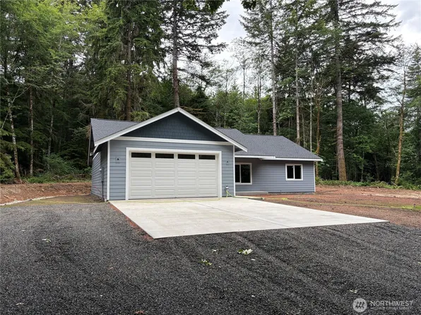 61 E Olyview Place, Grapeview, WA 98546