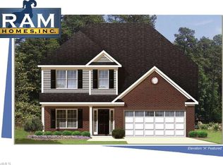 240 Royal Fern Dr, Clemmons, NC 27012