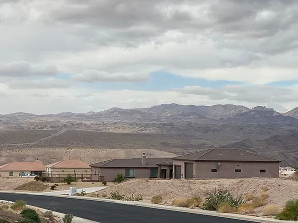 2612 Unicorn Rd, Bullhead City, AZ 86429