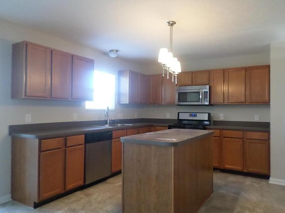 4th image of 8961 Emerald Hill Dr