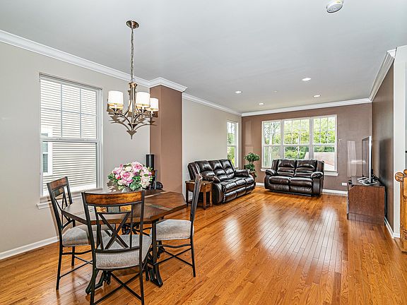 2nd image of 214 Laurel Ave
