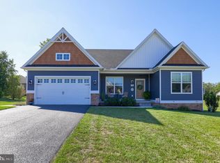 7641 Green Ridge Ln, Abbottstown, PA 17301