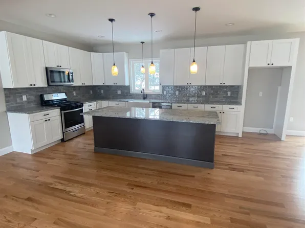 88 Beauview Avenue, Nashua, NH 03064