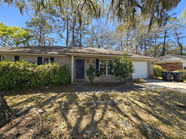 1112 Cobb Rd, Savannah, GA 31410