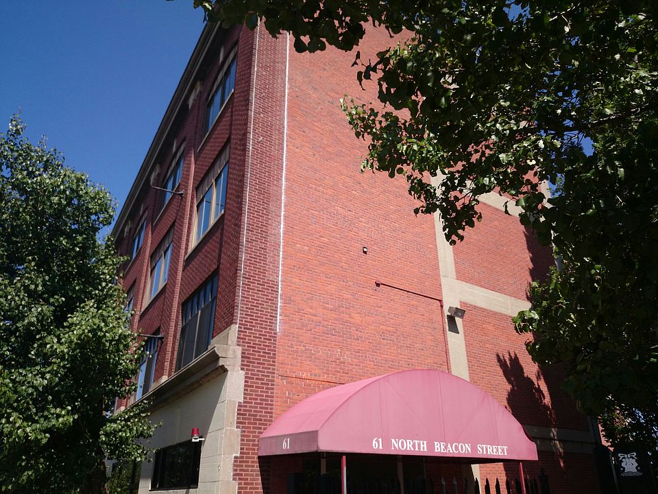 2nd image of 61 N Beacon St Ste 1