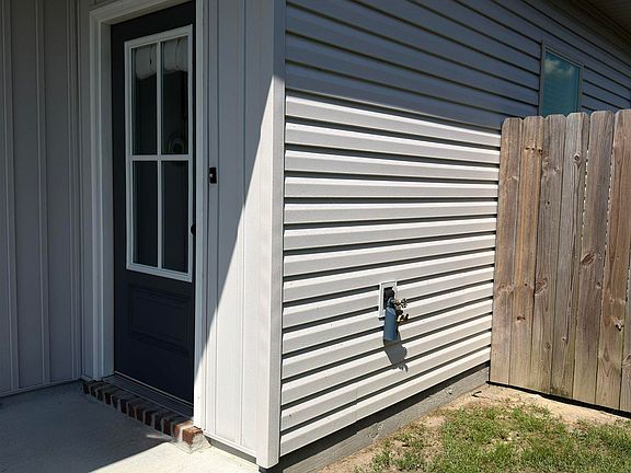 3rd image of 13605 Raghorn Ave
