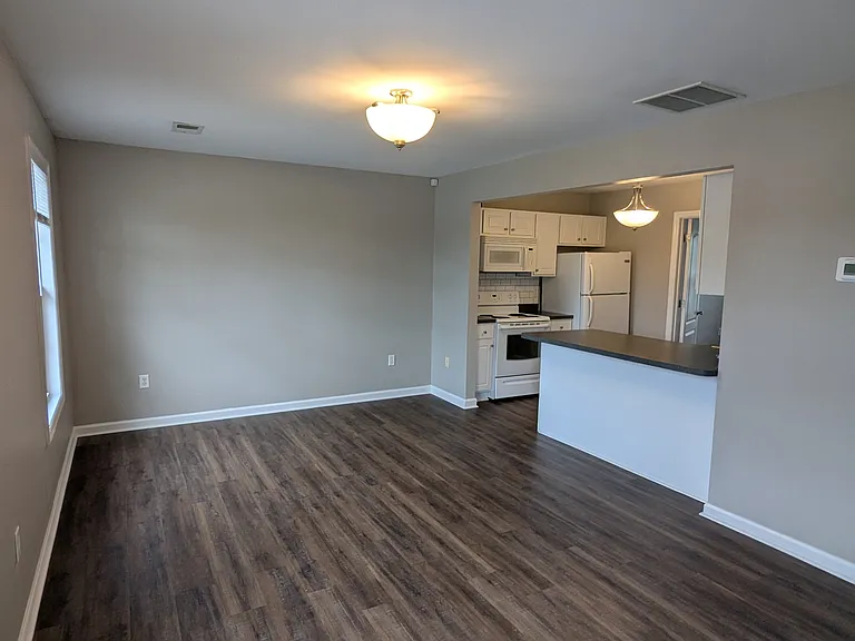 1024 Danielle Ct #3 — Photo 1