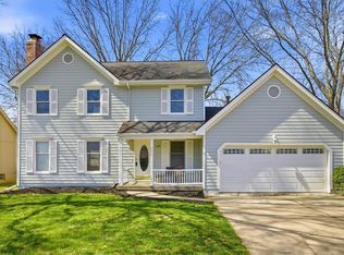 1104 SE 7th St, Lees Summit, MO 64063