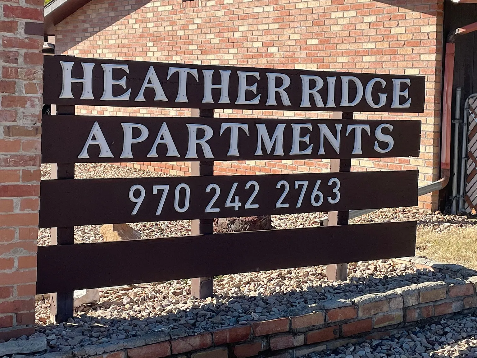 Heather Ridge - Beautiful Remodeled Apartments — Photo 1