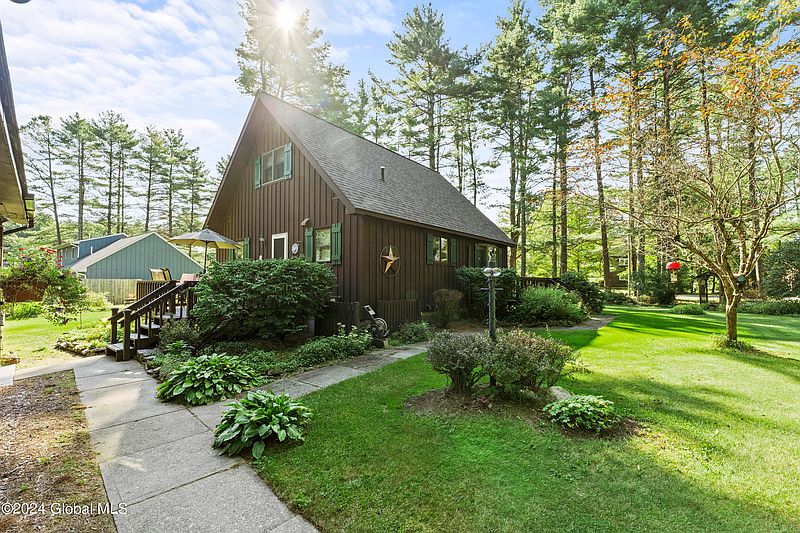 5th image of 22 Peggy Ann Road