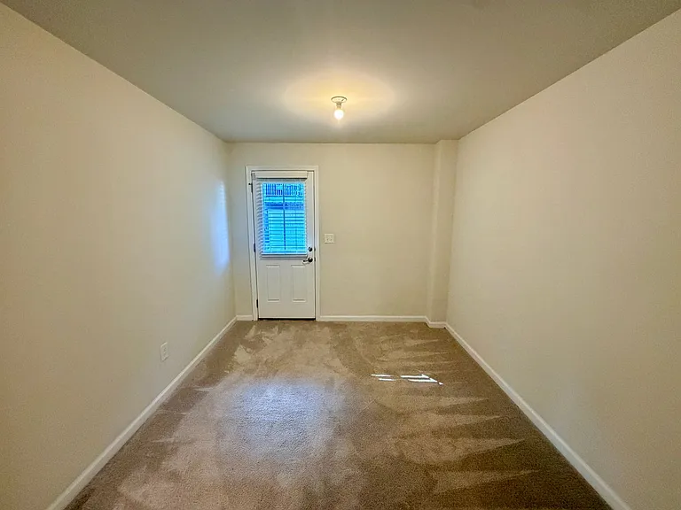 1214 Ashbury St — Photo 8