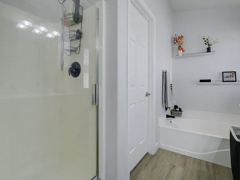 2576 E Brooks St — Photo 59
