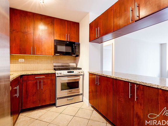 4th image of 330 E 39th St #7/D