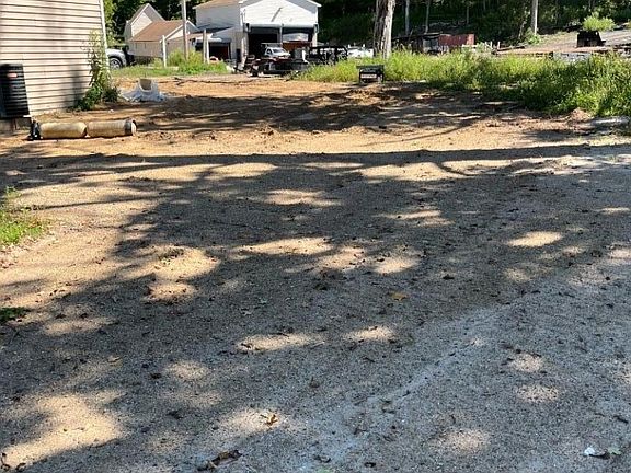 3rd image of 308 Houses Corner Rd