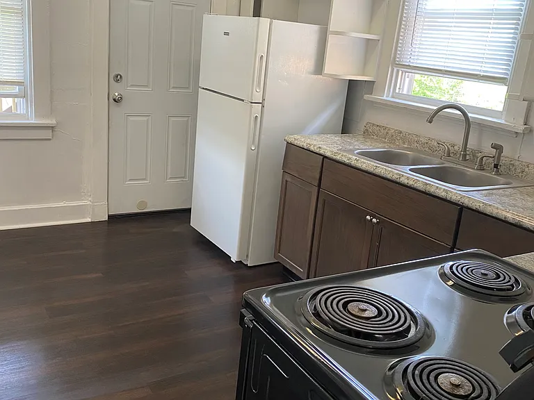519 Halsey Ave #1 — Photo 4