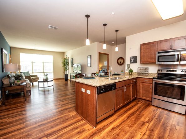 5240 Bishops Bay Pkwy #123