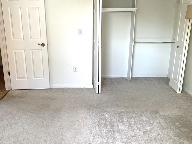 634 W 2nd St #306 — Photo 17