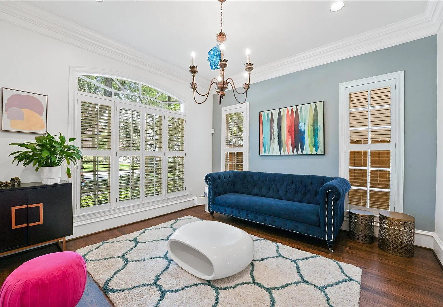 5 bed, 4.5 bath, 3433 sqft, $8,500 — Photo 4