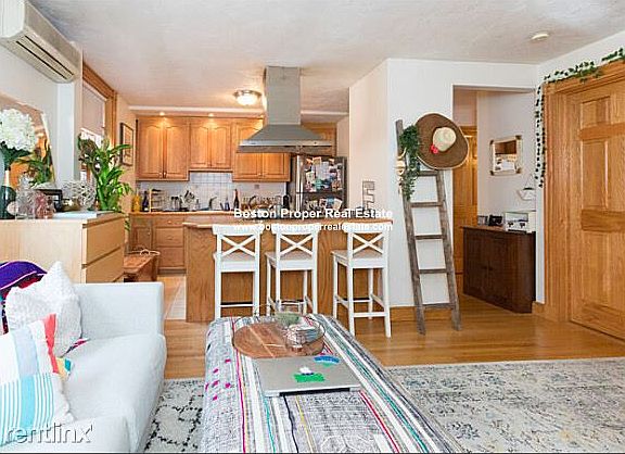 61 Anderson St. #2 Boston - Beacon Hill Unit Photo 3