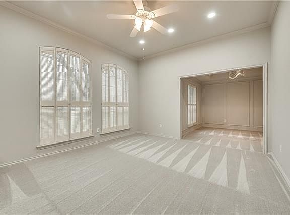5th image of 2521 Classic Ct W