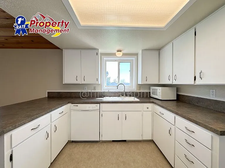 712 Fair Ln — Photo 10