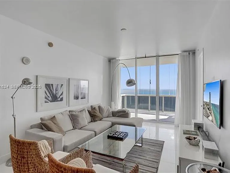 18201 Collins Ave #4108 — Photo 10