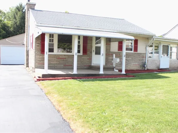 1032 Aetna Dr, Ellwood City, PA 16117