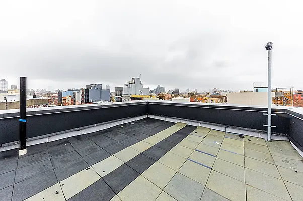 Rented by Hagstrom Management Inc | media 73