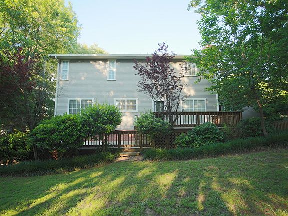 3rd image of 2007 Hilltop Dr