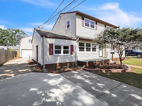 2nd image of 8411 Capeview Ave