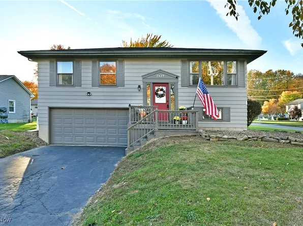 3429 Heritage Ct S, Canfield, OH 44406