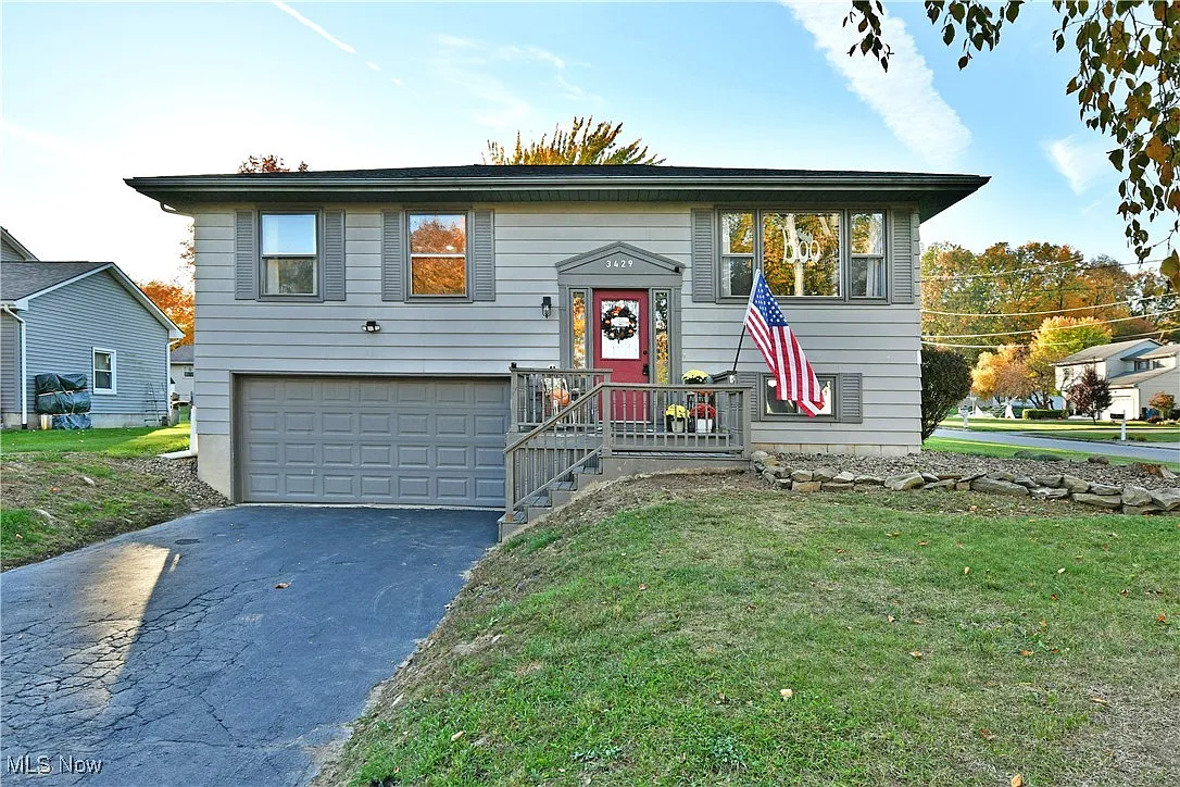 3429 Heritage Ct S photo 1
