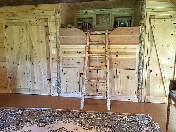 Bunk Bed in Guest Room