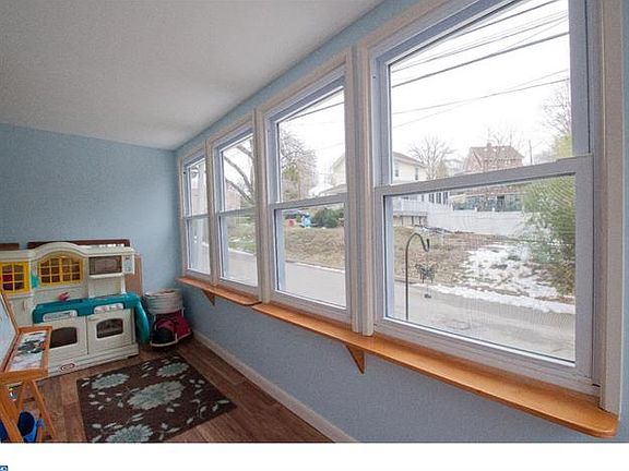 2nd image of 568 Bloomfield Ave