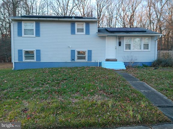 2nd image of 444 Chestnut St