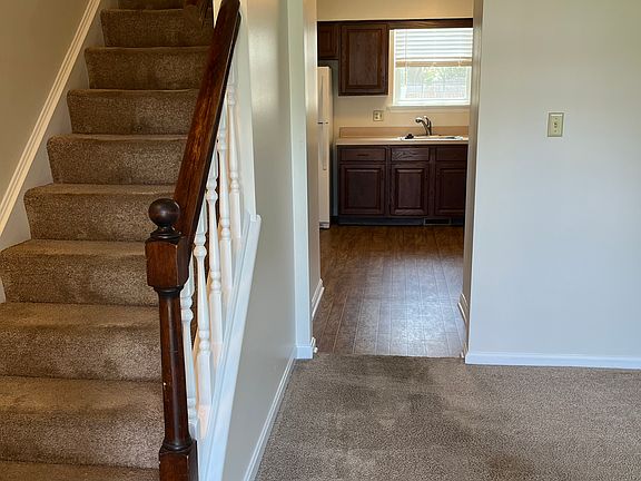3rd image of 306 Dohner Dr