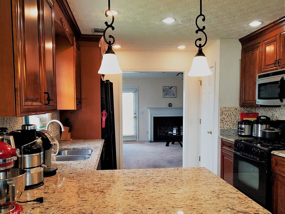 1st image of 85 Kentshire Pl