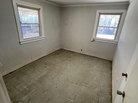 5th image of 2737 Gardner Rd