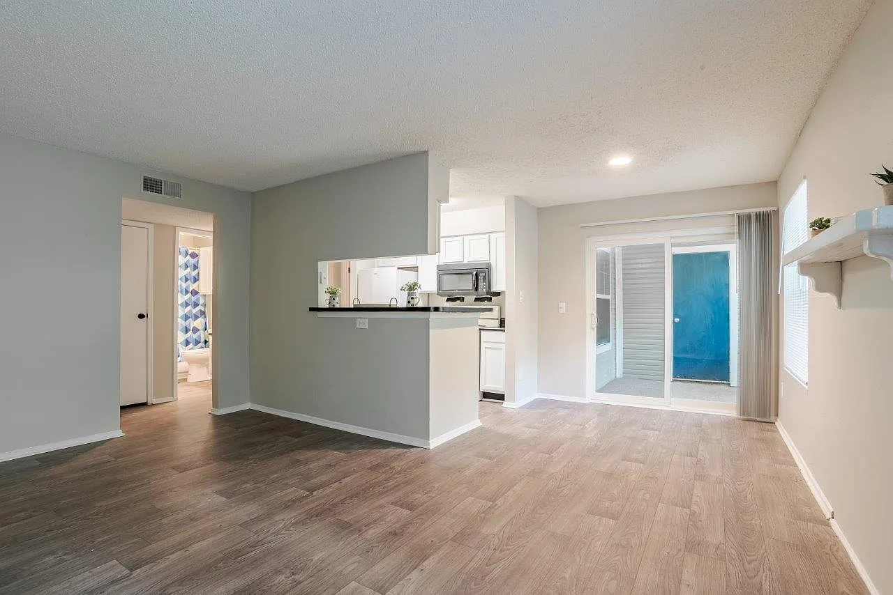The Waterford Apartment Homes — Photo 4
