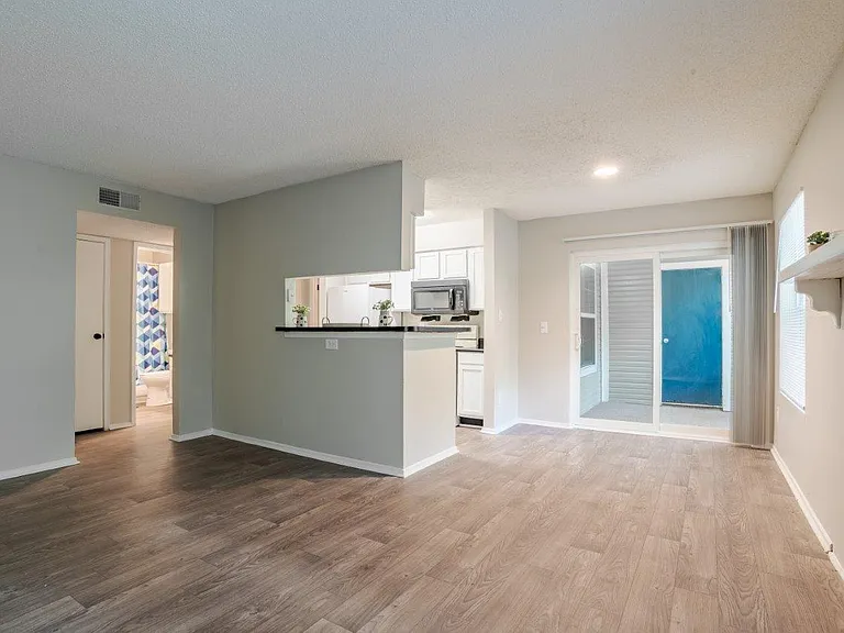 The Waterford Apartment Homes — Photo 4