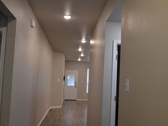 4th image of 1713 Castroville Trl #4863C0811