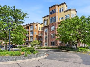 2550 38th Ave NE Unit 213, Saint Anthony, MN 55421