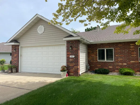 1107 Eastwood Ave, Marshall, MN 56258