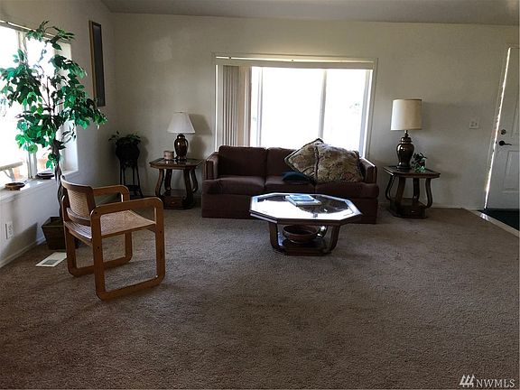 4th image of 723 Marine Dr