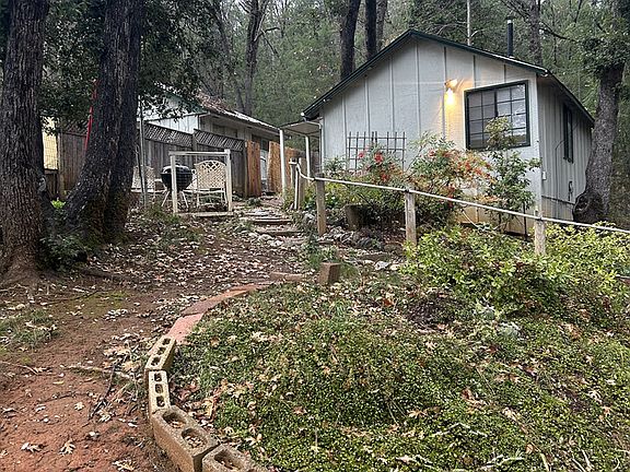 2nd image of 13530 Greenhorn Roadadu