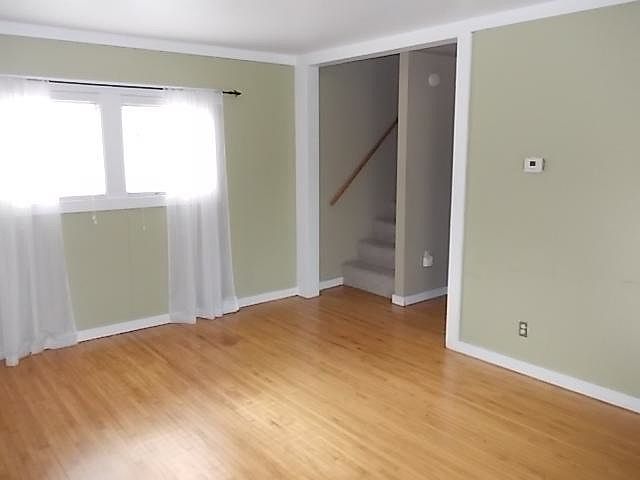 2nd image of 2853 Ulysses St NE